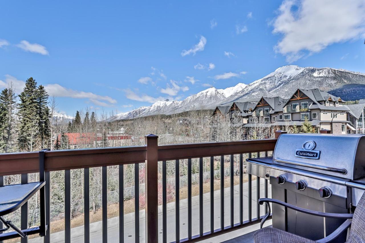 Spectacular Mountain View Corner Unit Pool Hot Tub Park Pass Apartment Canmore Ngoại thất bức ảnh